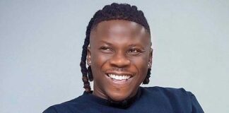 Check Moment Stonebwoy Hilariously Got His Entire Team Into A State Of Confusion With His French Speaking Skills
