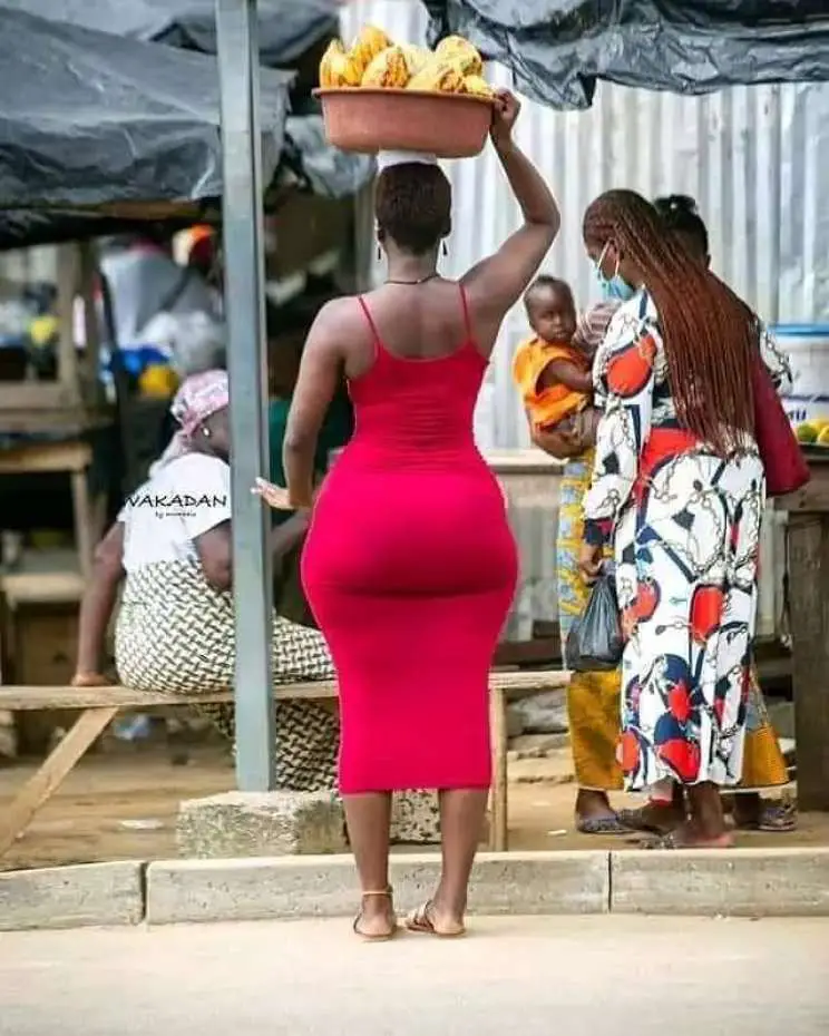 curvy lady selling cocoa on the streets