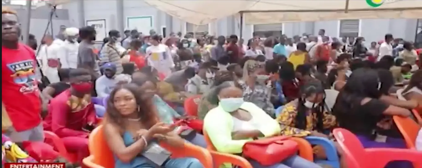 Date Rush Season 6: Nearly hundreds of young men and beautiful ladies throng TV3 premises for audition and screening [Video]