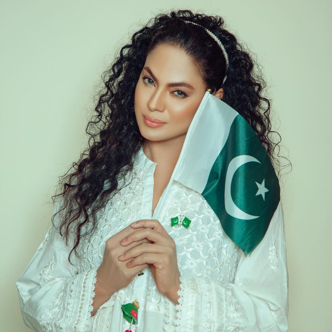 Veena Malik : Husband, Net Worth, Family, Age, Son & All Facts