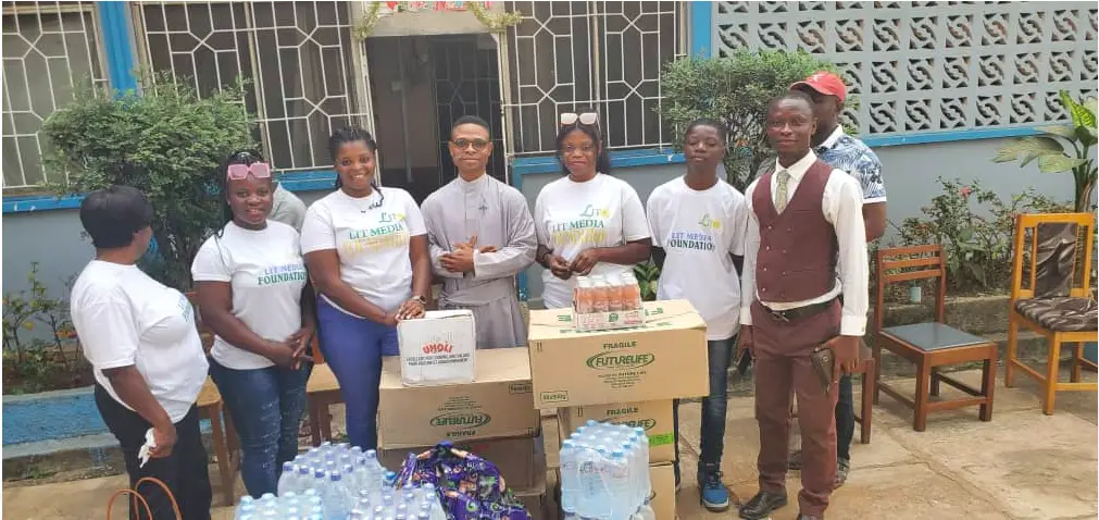 Lit Media Foundation Donate to Orphans at Missionaries of Charity Home