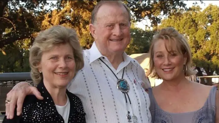red mccombs children, red mccombs family, Lynda McCombs, Marsha Mccombs Shields, Lynda McCombs
